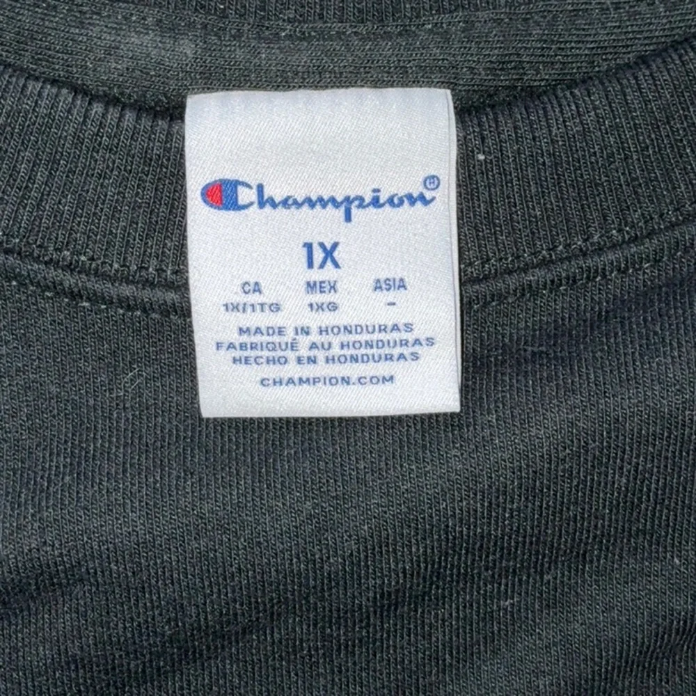 Champion Men's Black Crewneck Sweater